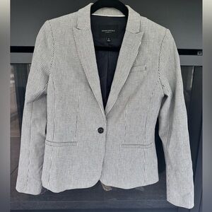 Banana Republic women’s blazer, pinstripe size 0